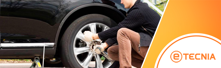 ¿Llantaste? ¡Oh, no! Te contamos cómo cambiar la rueda de un auto.